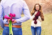 六爻预测婚姻的方法